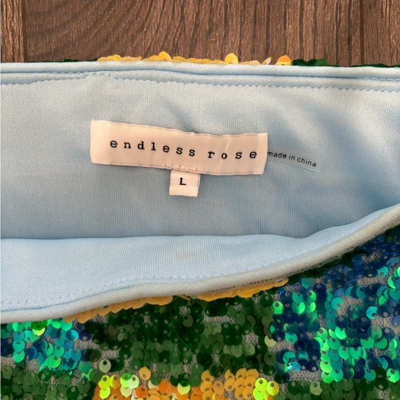 Endless Rose Sequin Set - Blue, Green, and Yellow - Picture 4 of 5